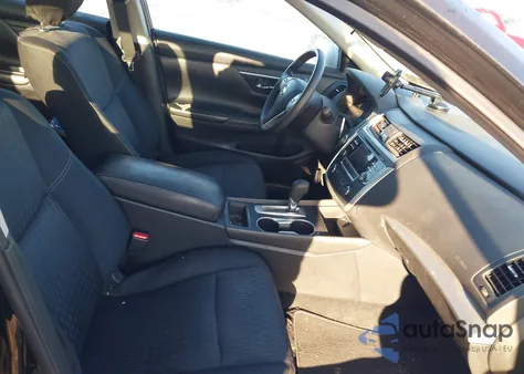 2018 Nissan Altima 2.5 S z USA, uszkodzony, nr VIN 1N4AL3AP2JC193394